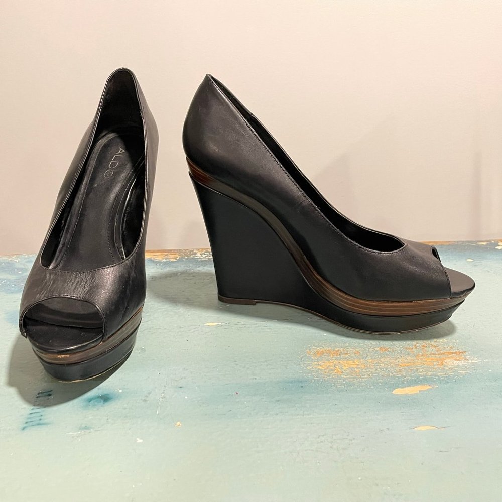 Sexy Aldo Black Open Toe Wedges